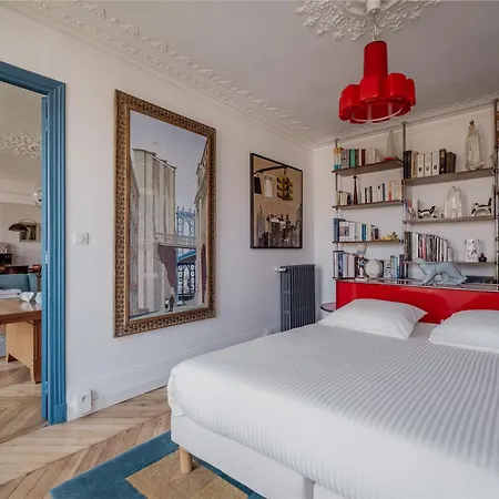 Veeve - Eclectic Eminence Apartment Paris