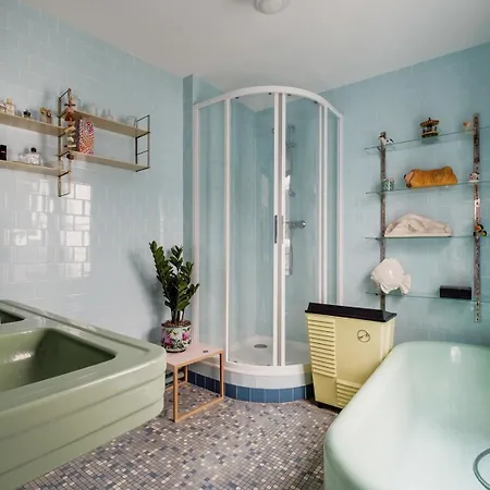 Daire Veeve - Eclectic Eminence Paris