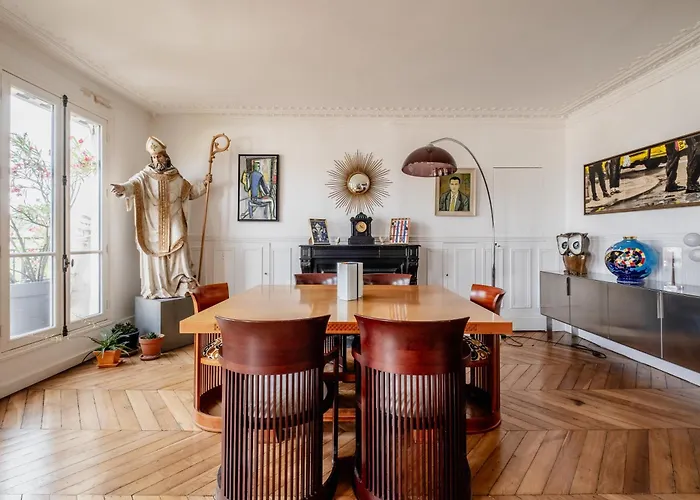 Veeve - Eclectic Eminence Daire *