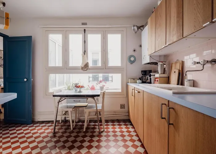 Daire Veeve - Eclectic Eminence *