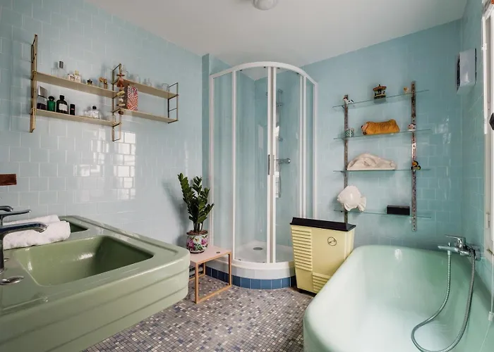 Daire Veeve - Eclectic Eminence Paris