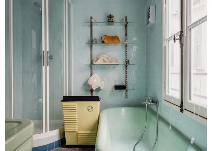 Daire Veeve - Eclectic Eminence Paris